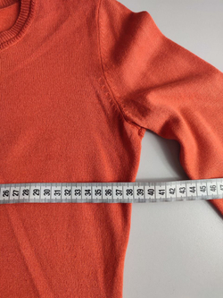 Джемпер Zarina красивого цвета 42 размер