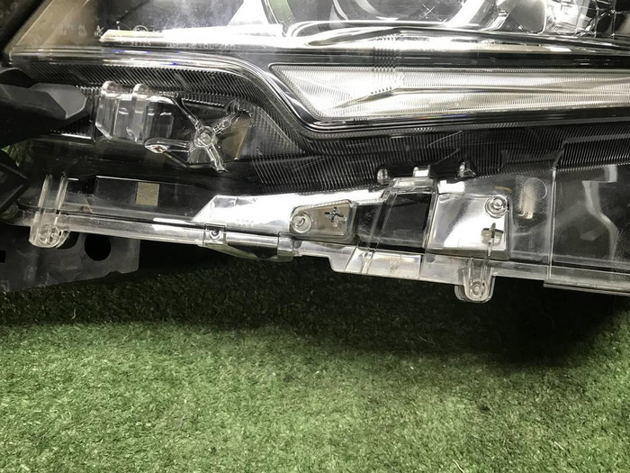 Фара левая Toyota LC Prado 150 (2017-н.в.) LED