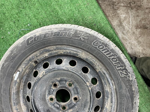 Диск Комплект дисков R16 штампованные