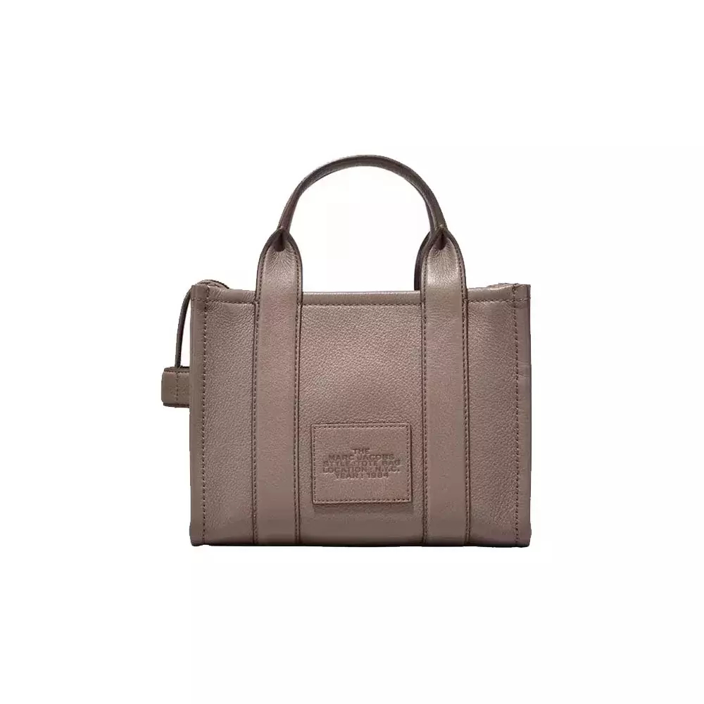 Marc Jacobs The Leather Medium Tote Bag - Cement