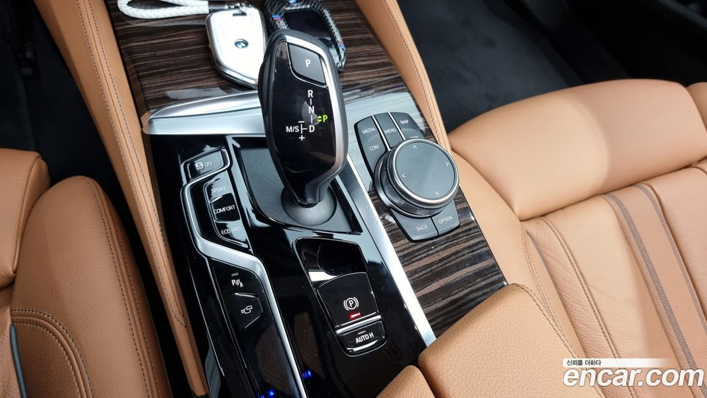 BMW 5 Series (G30) 520i Luxury (03.2023)