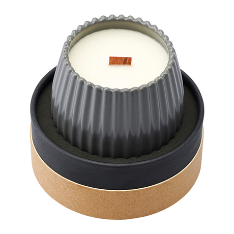 Свеча ароматическая Tkano Edge Spicy Snowflakes серая 60ч