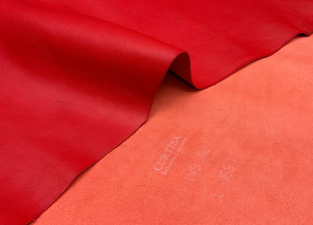 Vacchetta Extrella Coral  (1,4-1,6 мм), цв. Красный, натуральная кожа