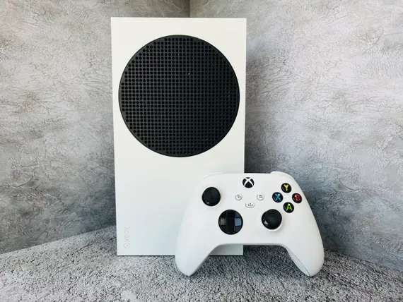 Игровая приставка XBOX Series S 512GB Б/У S/N: 136868203417