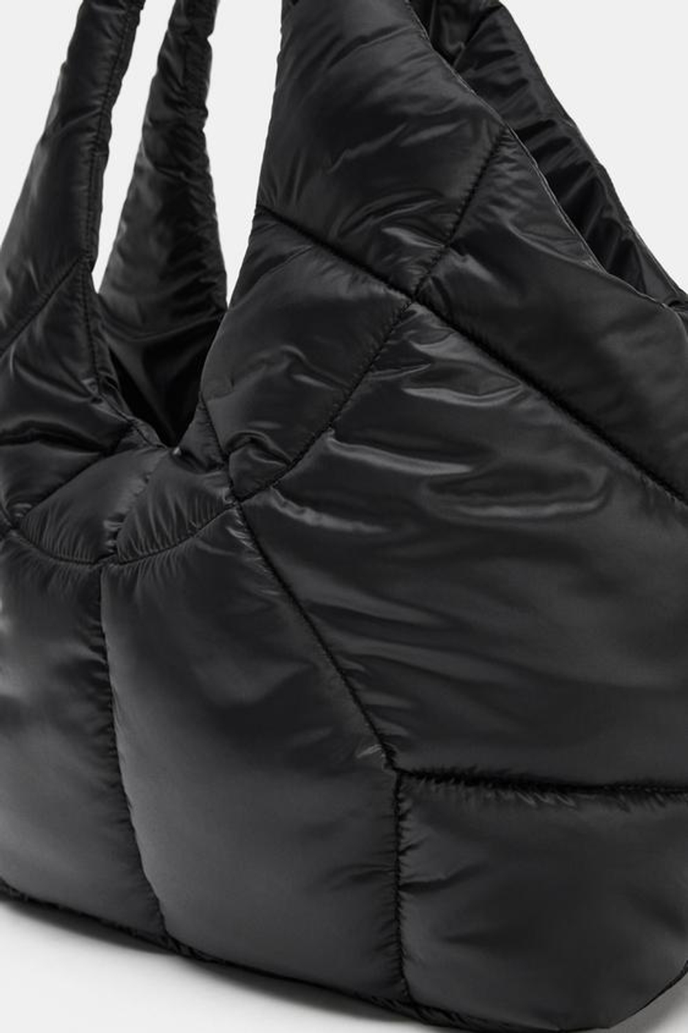 ZARA ШОПЕР С ЭФФЕКТОМ СТЕГАНОГО МАТЕРИАЛА, ЧЕРНЫЙ