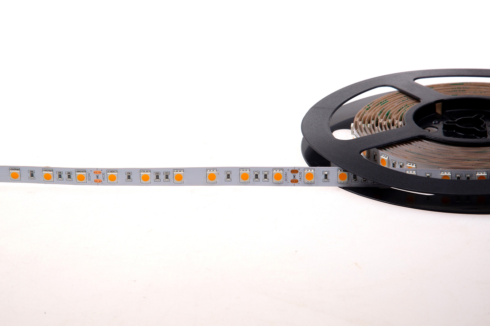Светодиодная лента, тепло-белая,  60 д/м 3000K,  14, 4W/m,  1080 Lm/m,  IP20,  CRI&gt;95