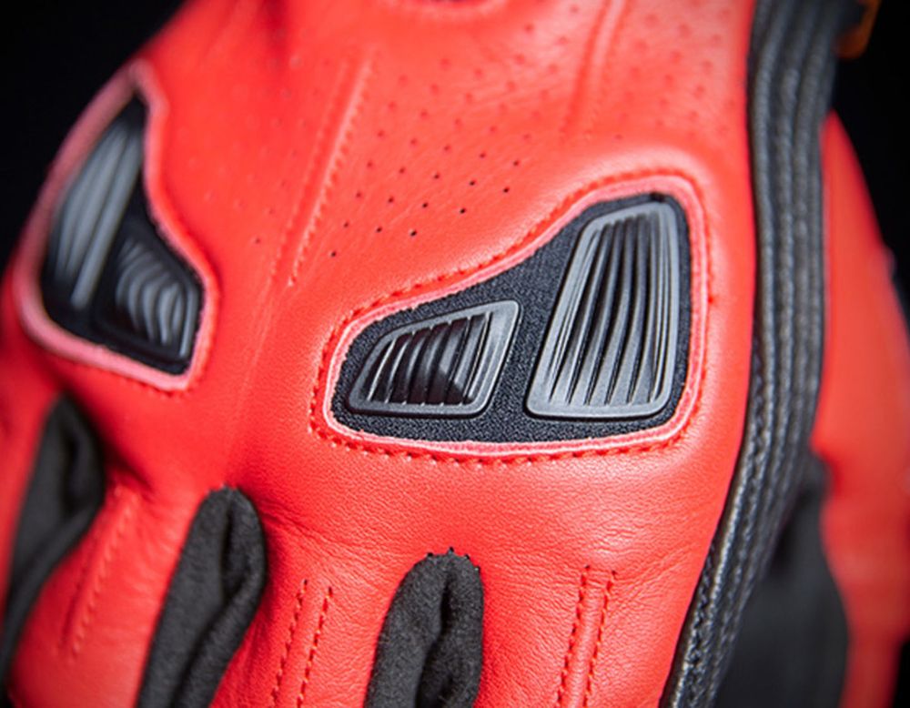 Automag / Красный