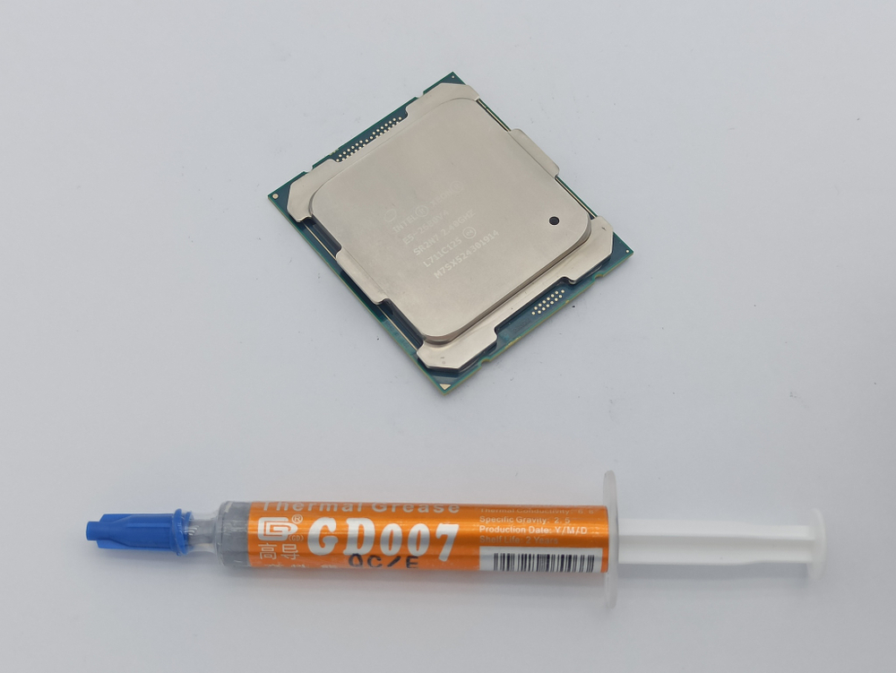 Процессор Intel Xeon E5-2680V4
