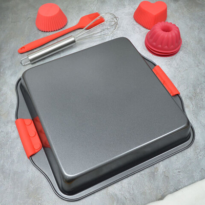 Набор для выпечки 6 предметов: форма для выпечки 3шт, силиконовая кисточка, металлический венчик