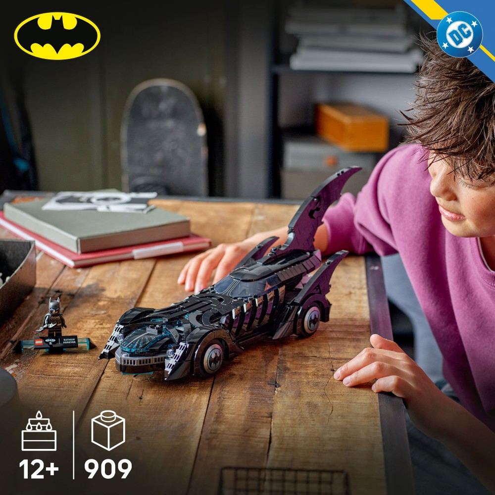 LEGO DC Comics Super Heroes - Бэтмобиль Бэтмен Навсегда 76304