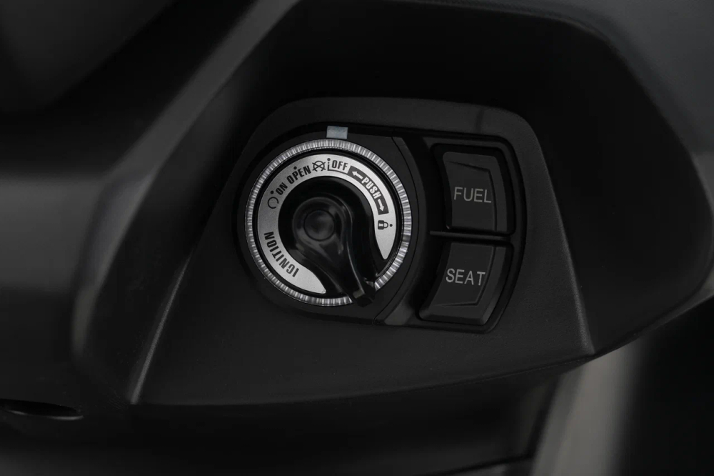 Скутер Gladiator TVX
