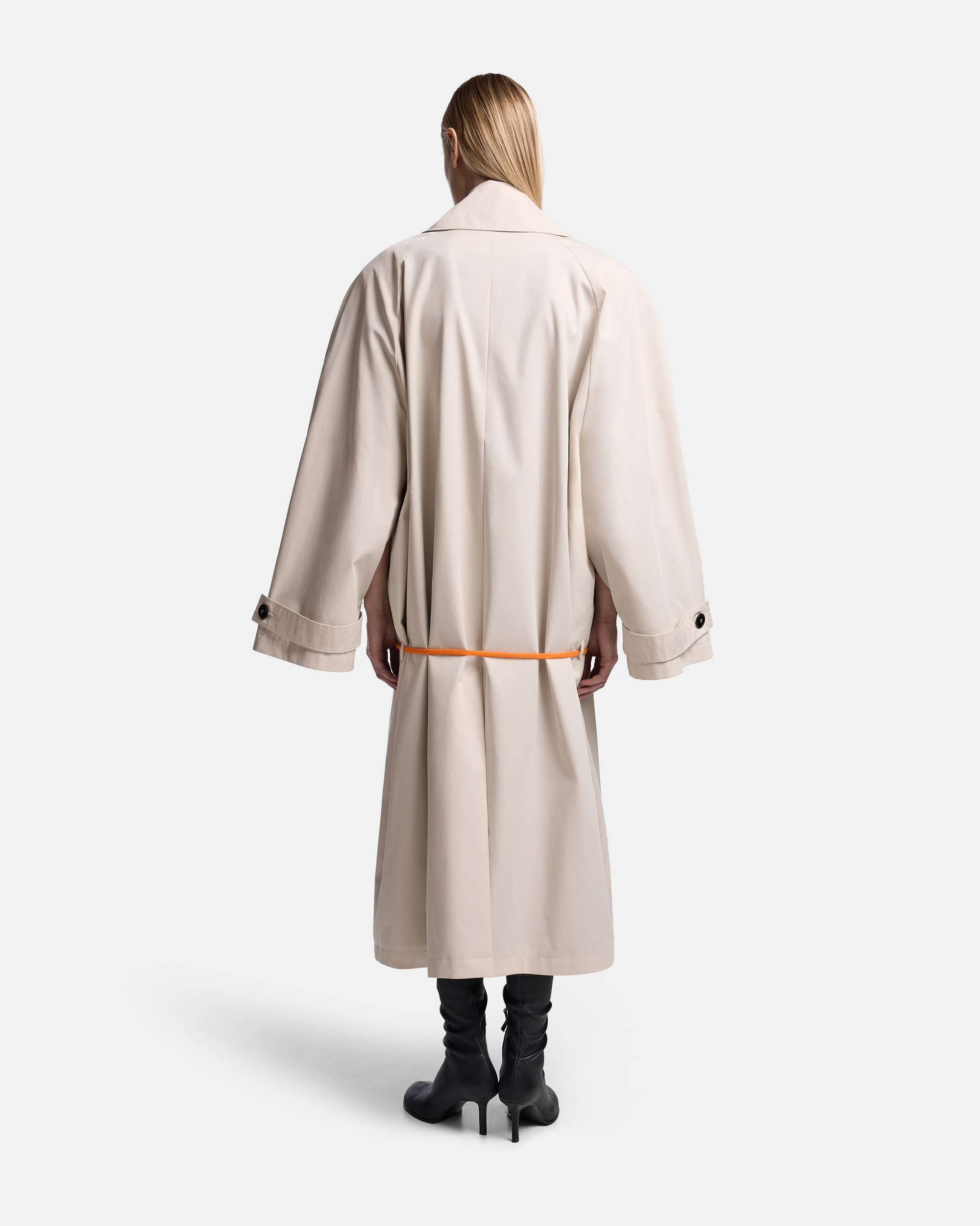 ТРЕНЧ-КЕЙП О СИЛУЭТА