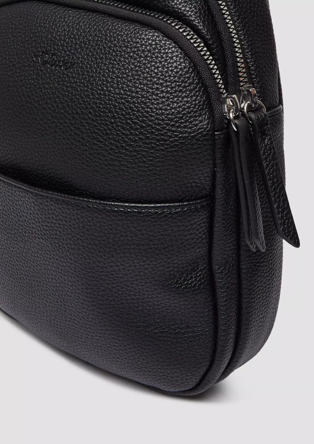 Сумка на плечо с декоративным ремешком s.Oliver