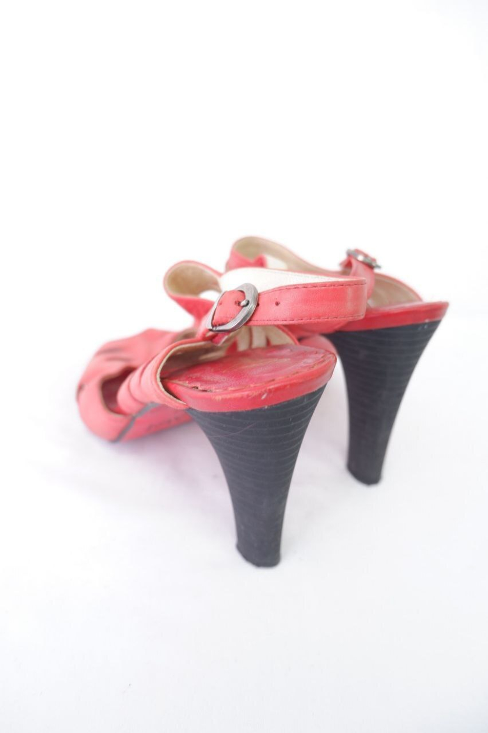 Босоножки Abil красные 38 размер