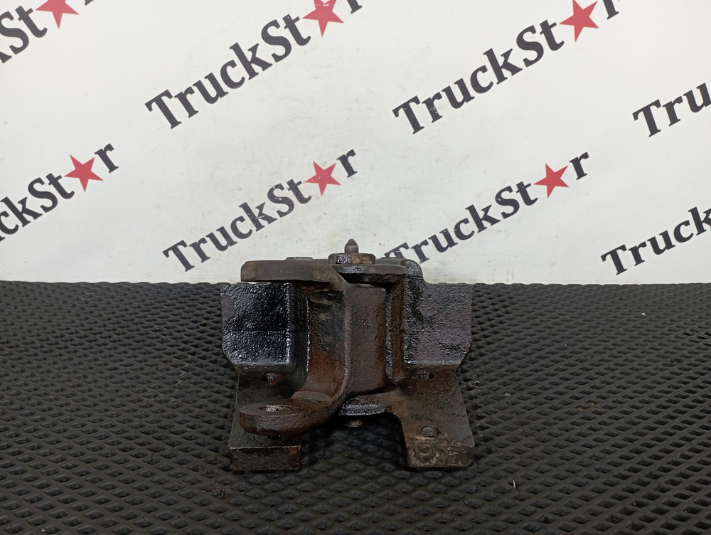 Кронштейн рессоры передней