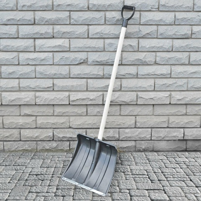 Лопата снеговая "Вьюга №3" 380*365мм с оц.планкой с дерев.черенком и V-образной ручкой