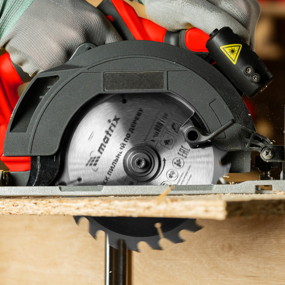 Пильный диск по дереву, 160 х 20 мм, 24 зуба, кольцо 16/20 Matrix Professional