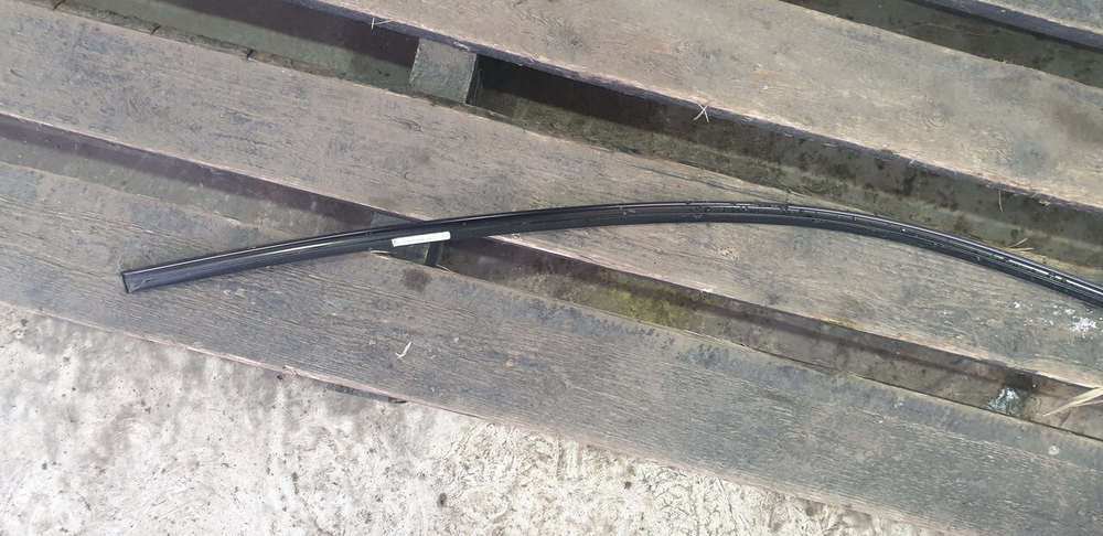 Молдинг двери передней левой Mercedes GLS (X166) 12-19 Б/У Оригинал A1667250182