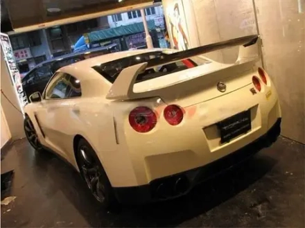 Карбоновый спойлер для Nissan GT-R R35 Ниссан тюнинг обвес