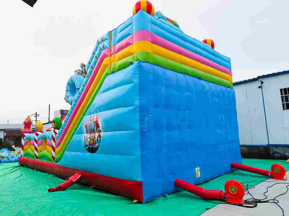 Коммерческий надувной батут «Парк развлечений 4» 12*6*7 м