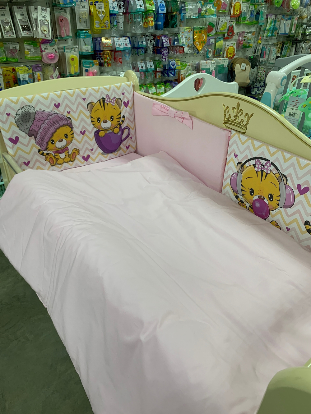 Комплект в кроватку 6 предметов "Тигренок розовый", сатин