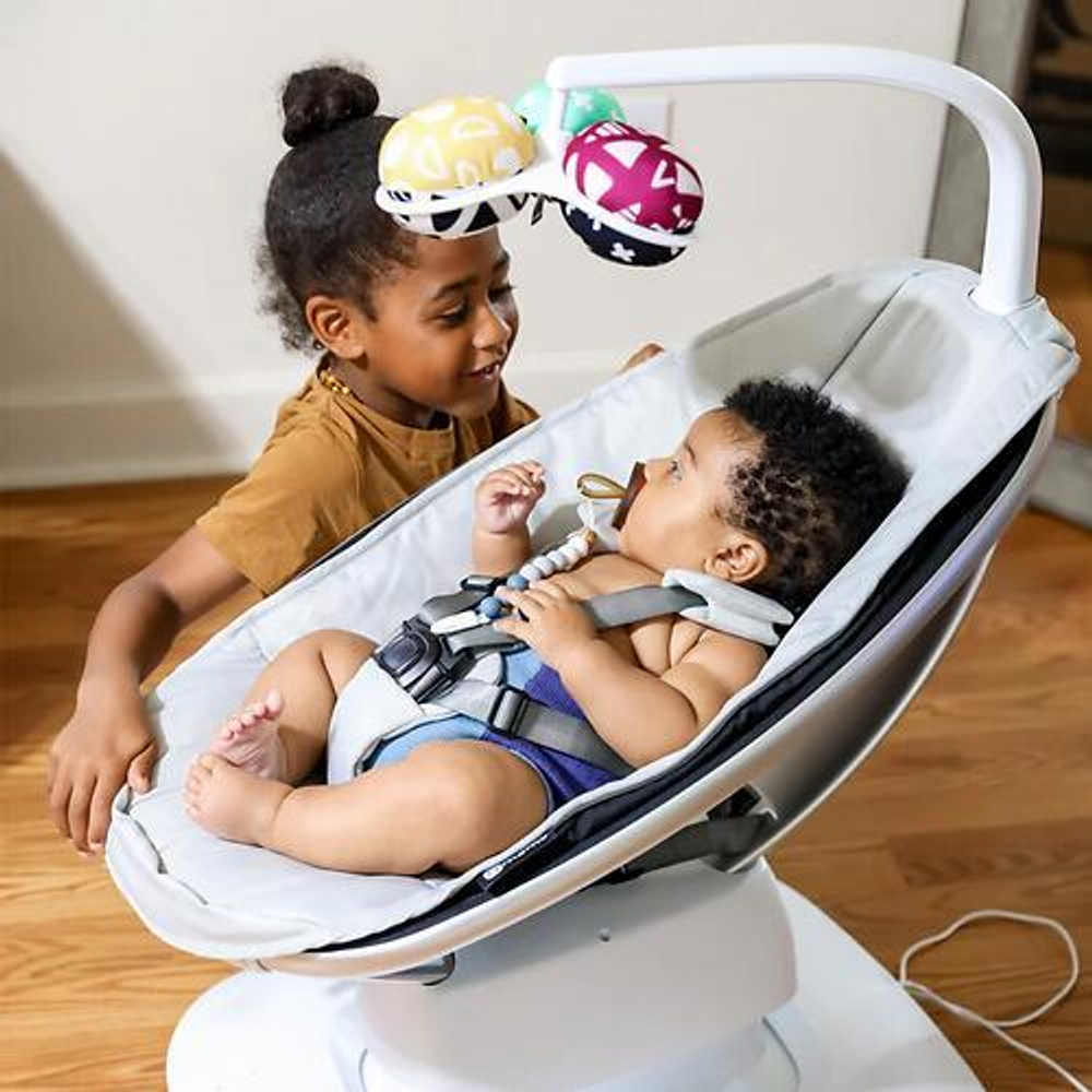 Кресло-качалка 4moms MamaRoo 5 Grey в комплекте с вкладышем