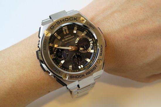 Наручные часы Casio G-Shock GST-W110D-1A9