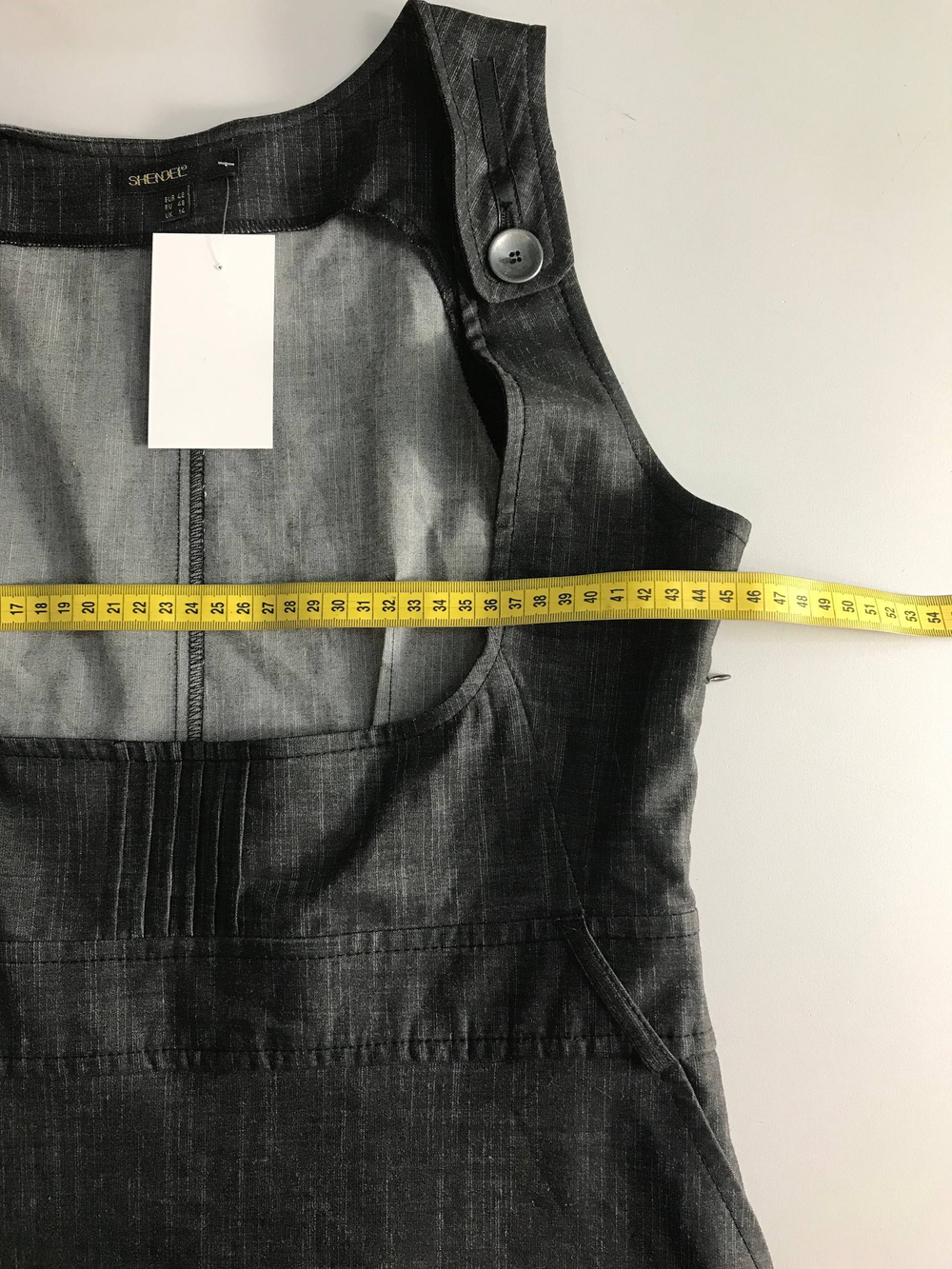 Платье Shendel для офиса, визуально на 46 размер