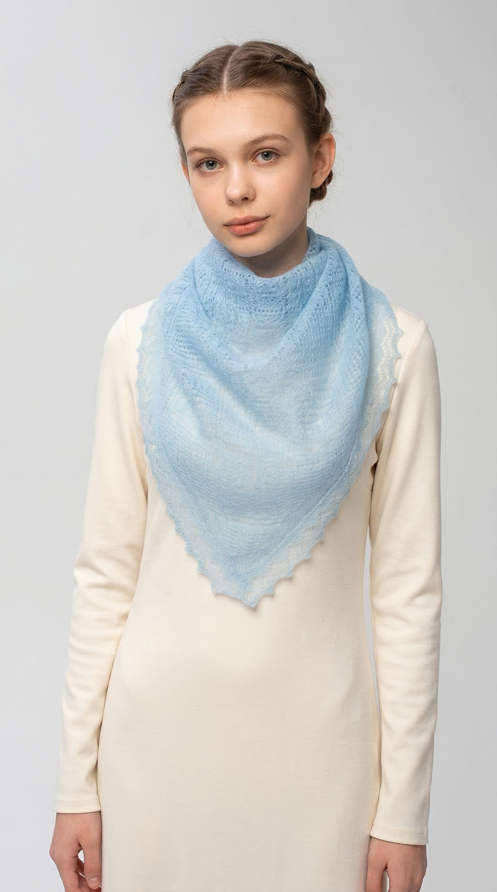 Оренбургский пуховый платок-паутинка А80-04 голубой