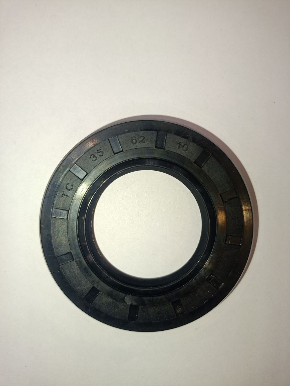 Сальник ( манжета армированная ) ТС 35x62x10 NBR