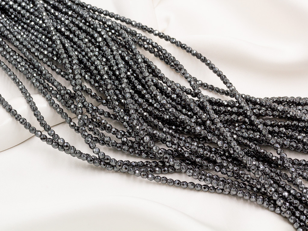 Нить бусин из гематита 5мм, огранка