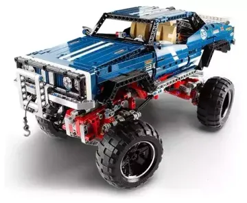 Конструктор LEGO Technic 41999 Внедорожник 4х4 Эксклюзивное издание, 1585 дет.