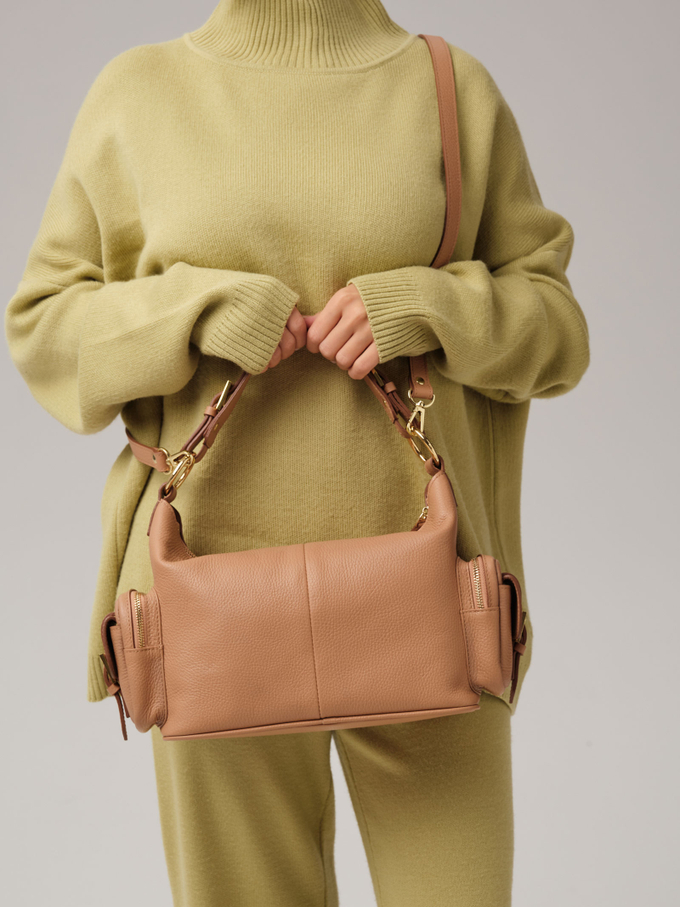 Кожаная сумка Deboro 31078 бежевая нуга