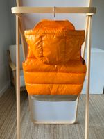 Новый пуховой жилет Burberry, 128