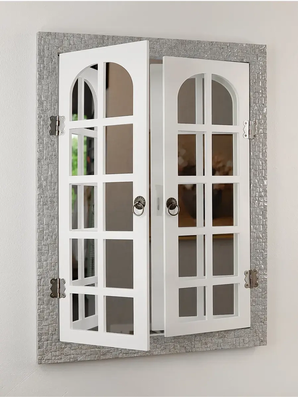 Зеркало настенное