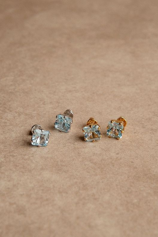 Пусеты Mireille с голубым топазом / Mari Cush