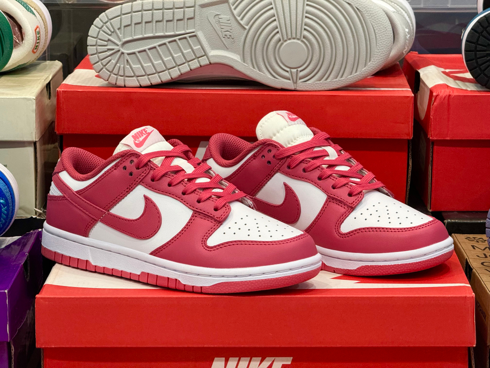 Nike Dunk Low Archeo Pink