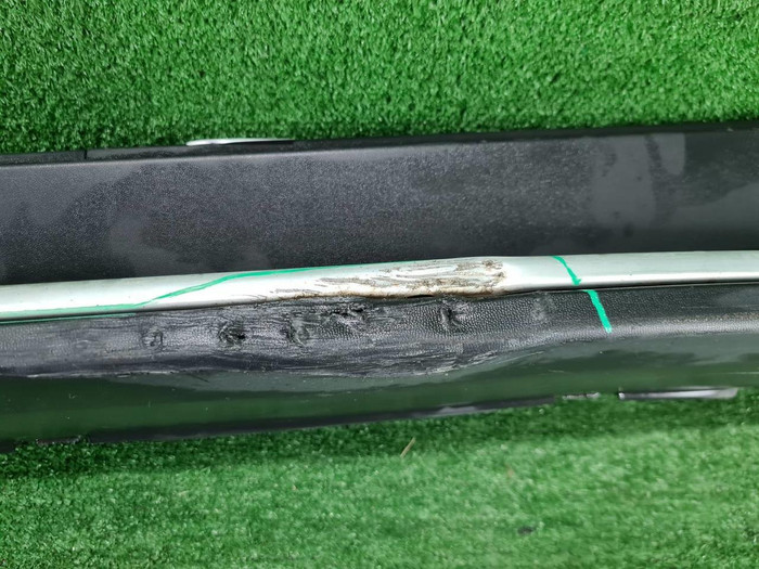 Наклад порога левая Mercedes ML GLE W166 (2011-2018)