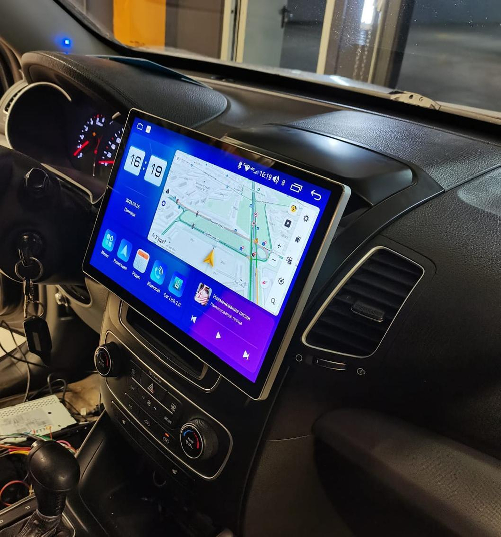 Магнитола для KIA Sorento 2 XM 2012-2020 c экраном климата снизу - Parafar PF224 на Android 13, QLED 2K монитор 11" или 13", 8Гб+128Гб, CarPlay, 4G SIM-слот