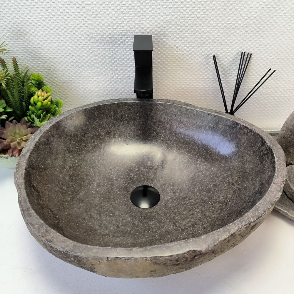 Раковина из речного камня RS-63873 (52*44*15) 0123