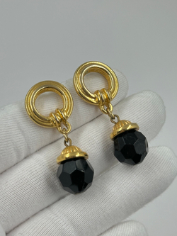Серьги с чёрными подвесками