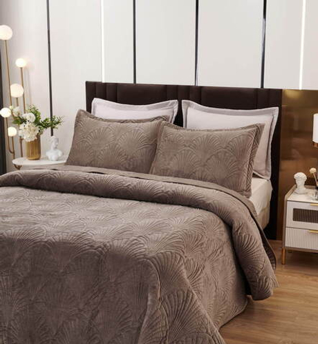 Покрывало 240x260 Sofi De MarkO Ариэль цвета капучино