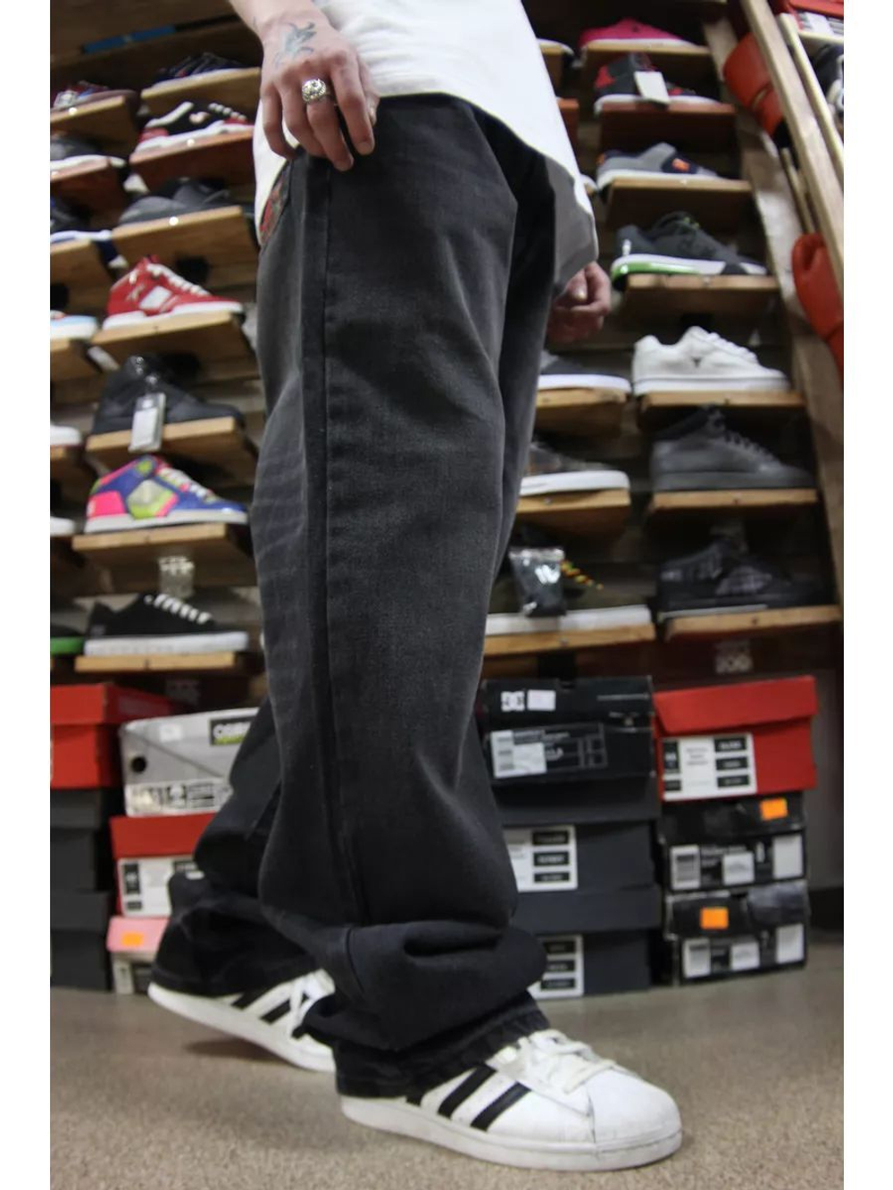 Джинсы прямые широкие трубы от Savitar Shoes Company