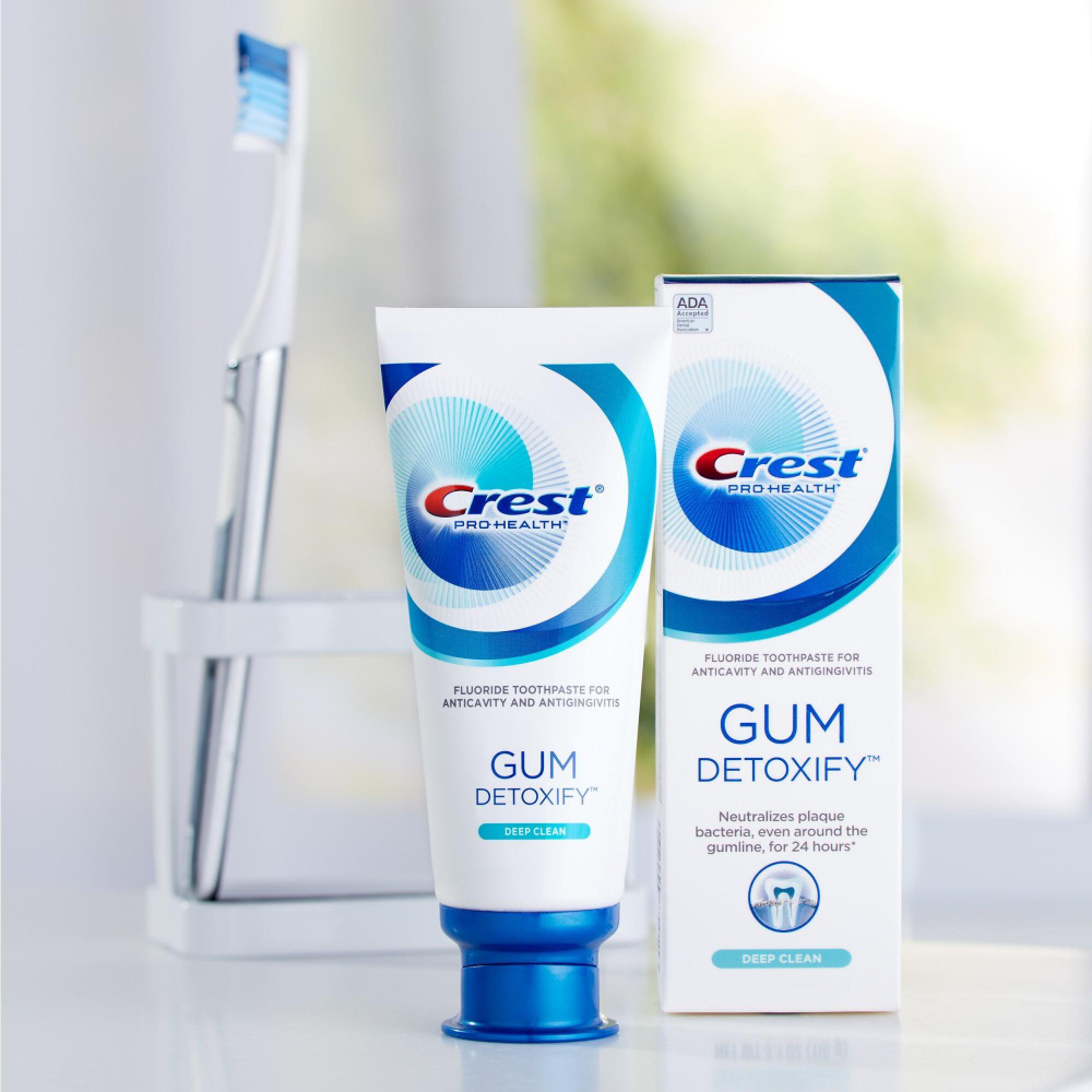 Crest Gum Detoxify Deep Clean  Лечебная зубная паста