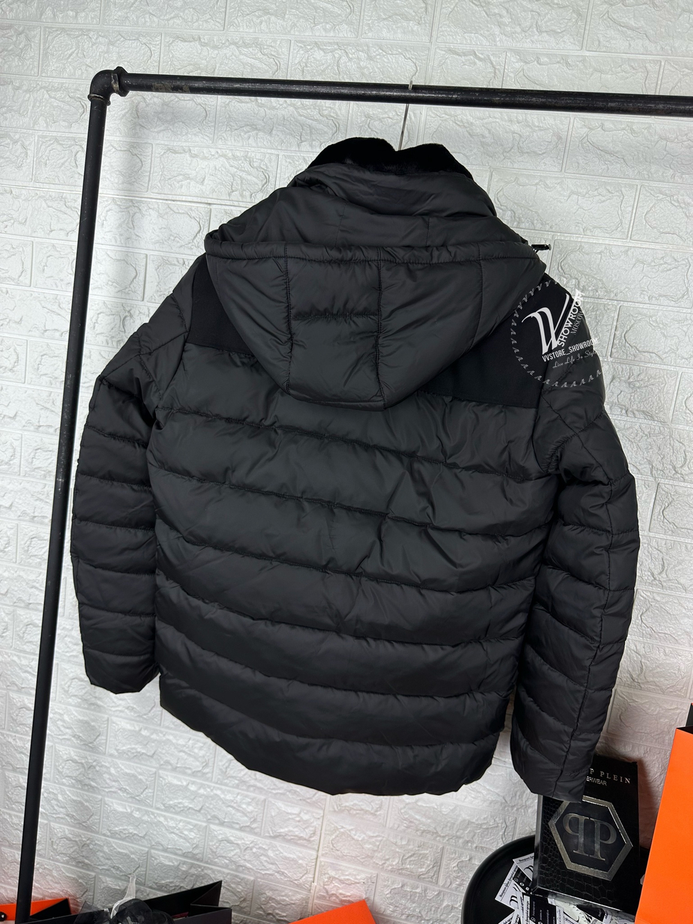 Пуховик Burberry