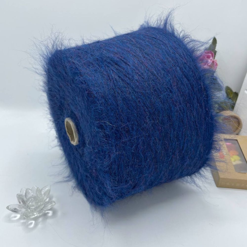 LAGOPOLANE 18% вспушенный меринос 17% полиамид 46% полиакрил 15% нейлон 4% др. волокна