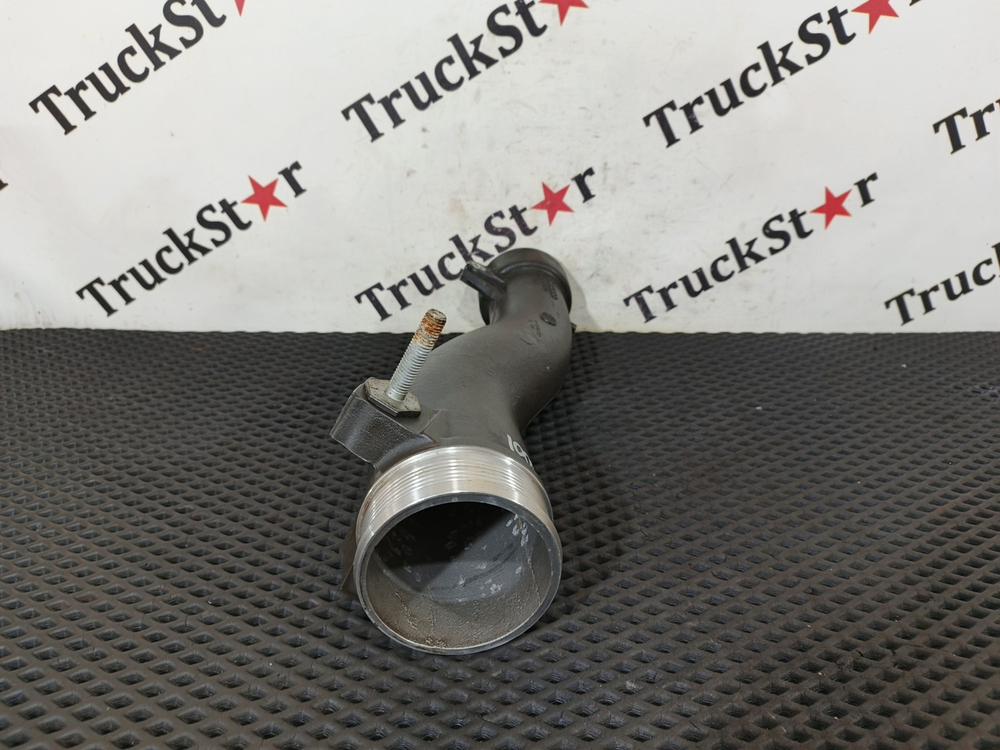 Патрубок интеркулера 2018 г.