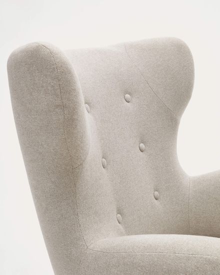 Patio Бежевое кресло из синели с ножками из массива бука Испания 