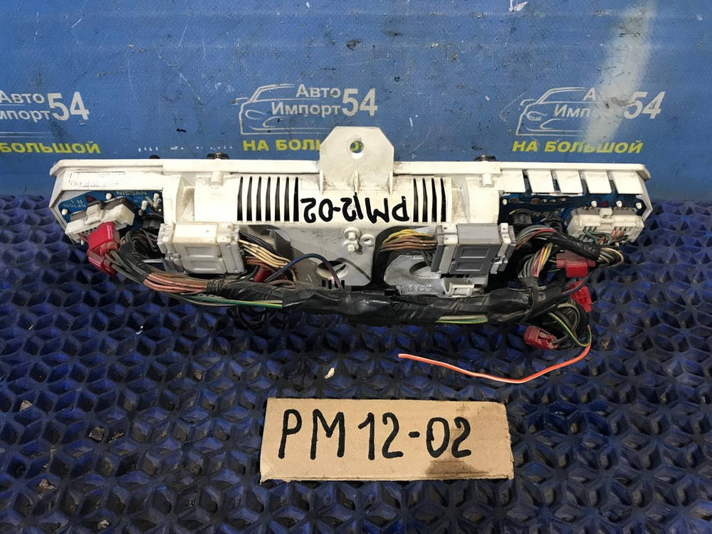 Щиток приборов NISSAN LIBERTY 1999