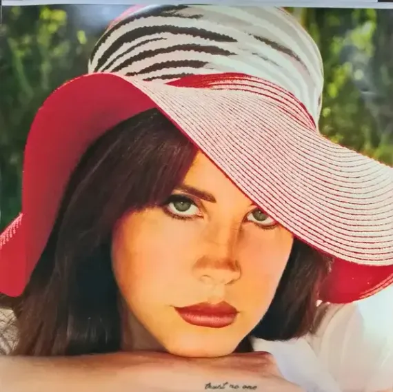 Lana Del Rey - Honeymoon